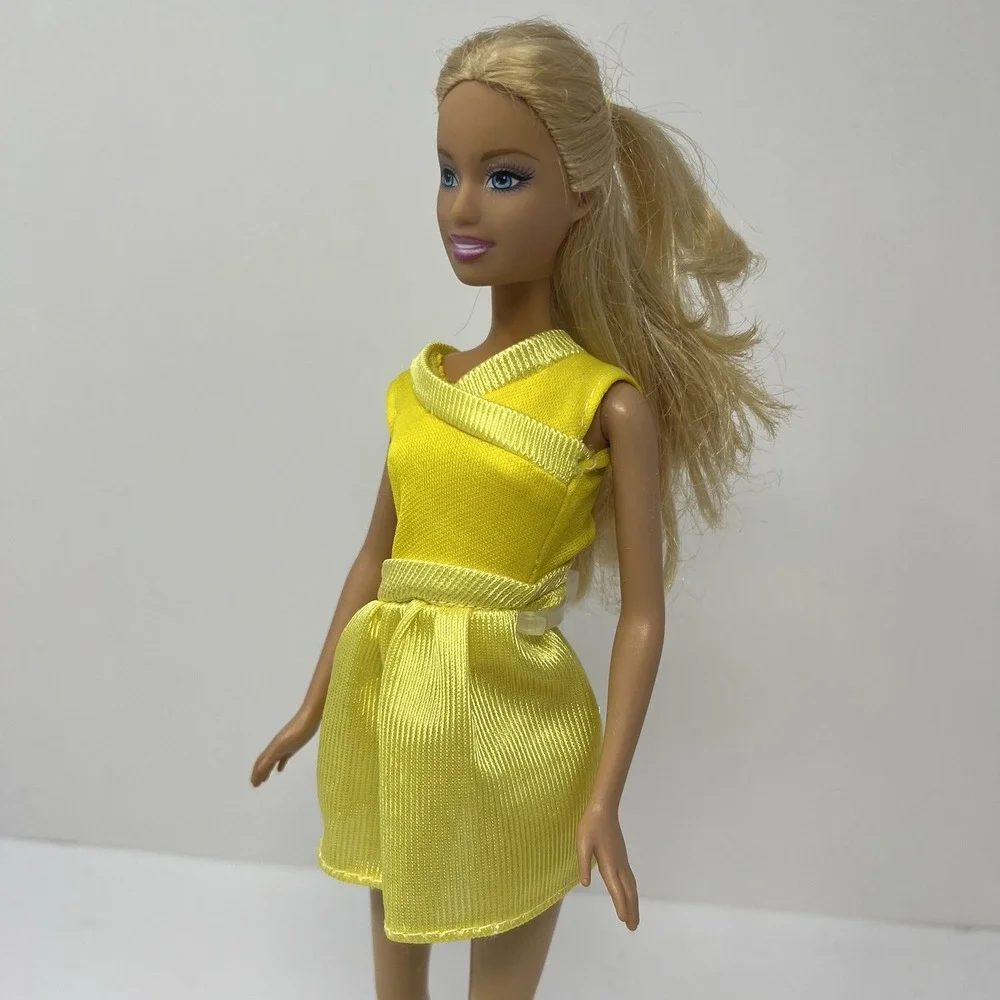 Barbie Fashionistas‎ Doll Ooak 1999-2005 blonde hair in Yellow Dress
